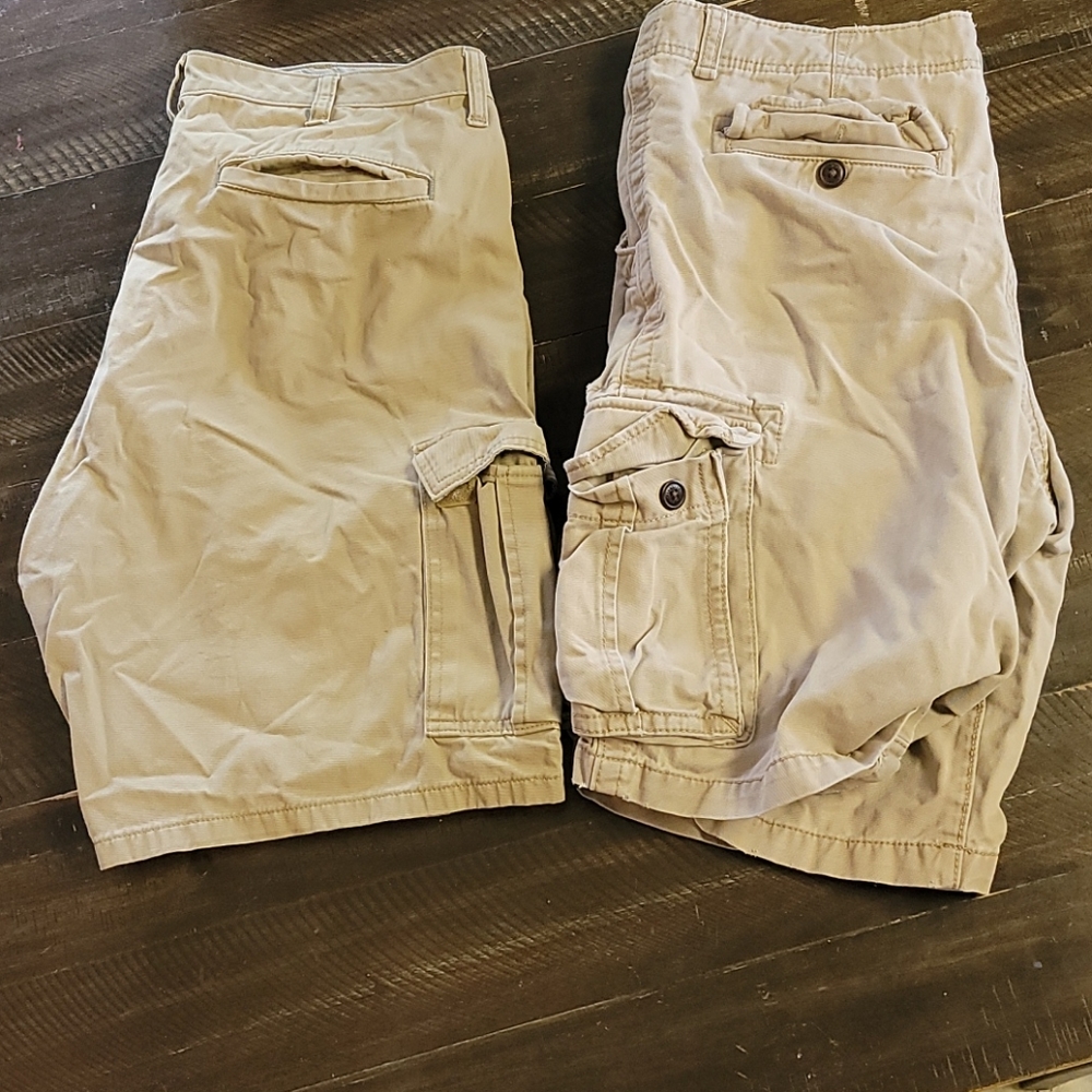Mens khaki cargo short